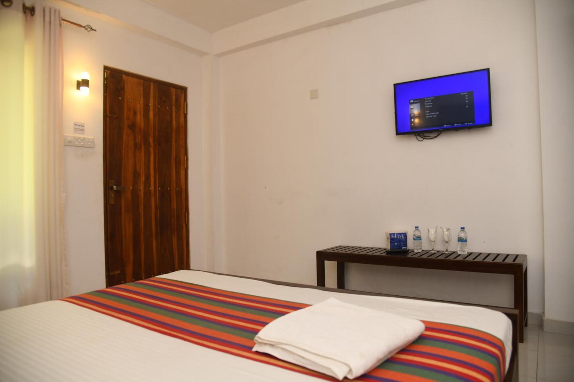 Wild Park Safari Home Stay Udawalawe Exterior foto
