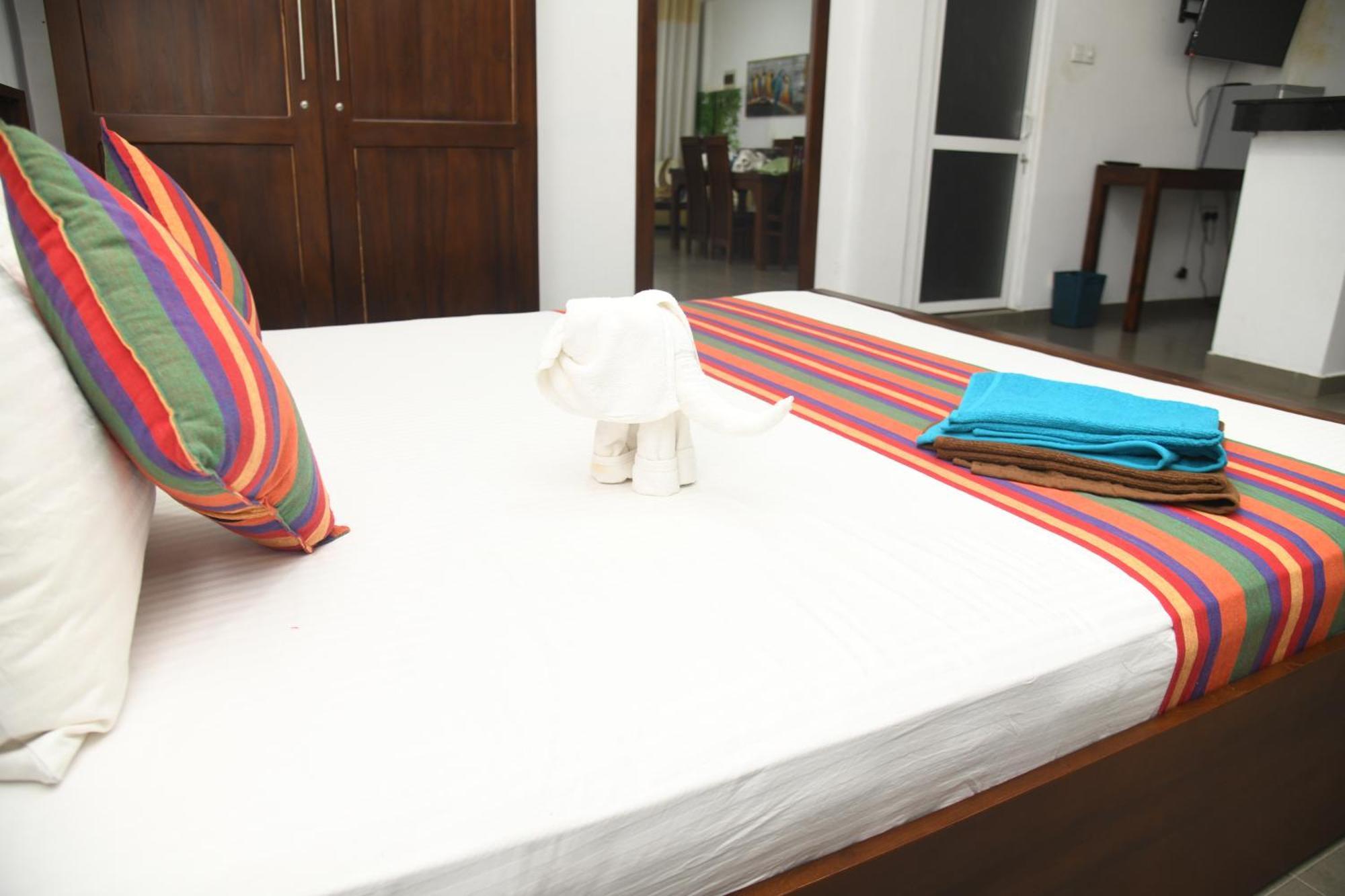 Wild Park Safari Home Stay Udawalawe Exterior foto